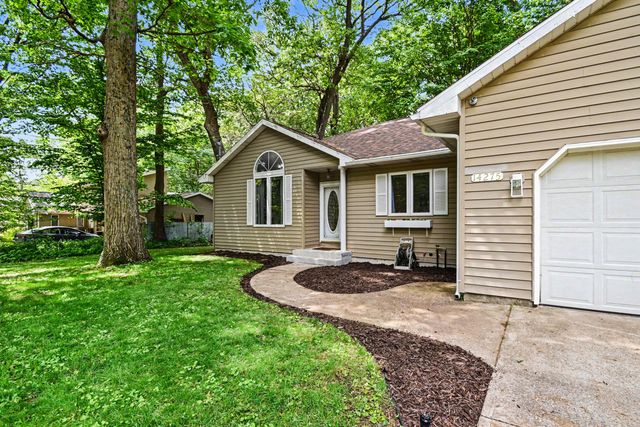 14275 Shiawassee Drive, Grand Haven, MI 49417