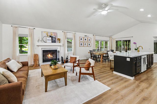 14275 Shiawassee Drive, Grand Haven, MI 49417
