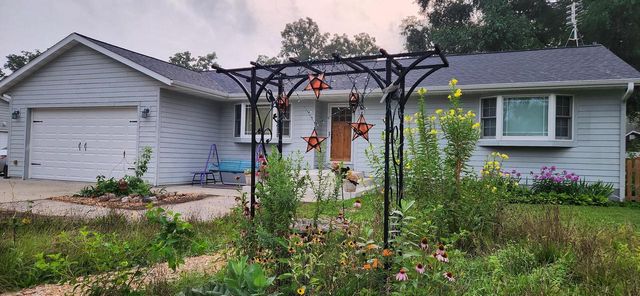 11626 N Lake STREET, Milton, WI 53563