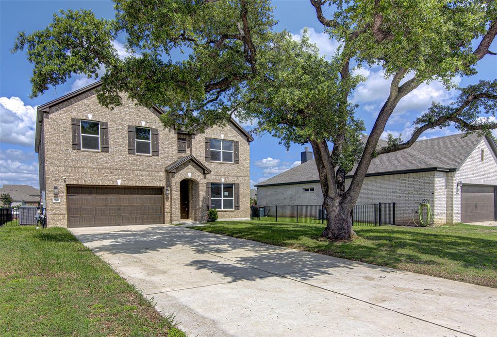 1004 Desaix DR, Georgetown, TX 78628