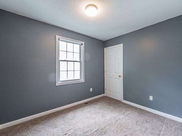 135 Moxon St 0, Springfield, MA 01151