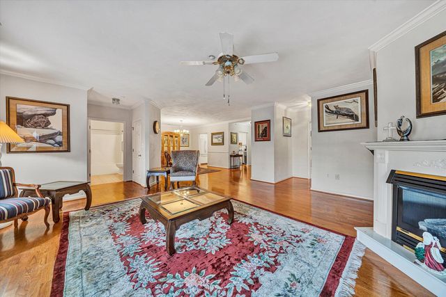 4434 Pheasant Ridge Rd Apt 101, Roanoke, VA 24014