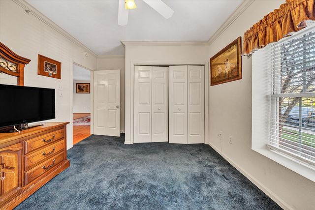 4434 Pheasant Ridge Rd Apt 101, Roanoke, VA 24014