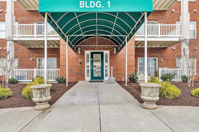 4434 Pheasant Ridge Rd Apt 101, Roanoke, VA 24014