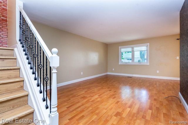 111 Manor Way, Rochester Hills, MI 48309