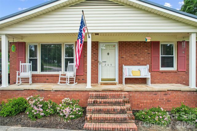 205 Cliffside Drive, Kannapolis, NC 28081