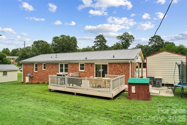 205 Cliffside Drive, Kannapolis, NC 28081