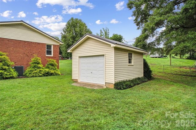 205 Cliffside Drive, Kannapolis, NC 28081