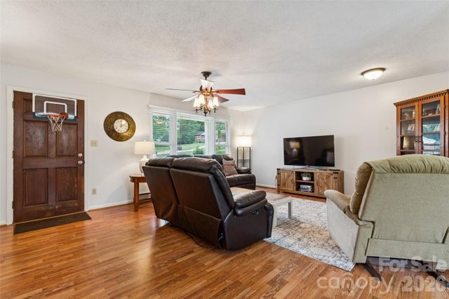 205 Cliffside Drive, Kannapolis, NC 28081