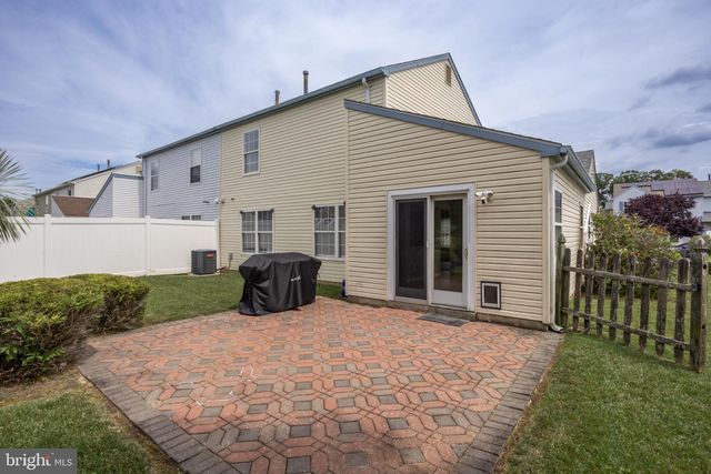 3 HARVEST LN, Sicklerville, NJ 08081