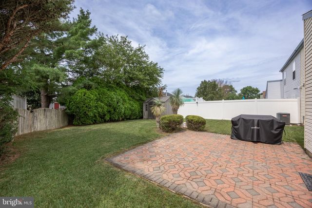 3 HARVEST LN, Sicklerville, NJ 08081