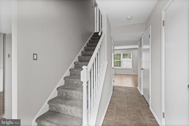 3 HARVEST LN, Sicklerville, NJ 08081