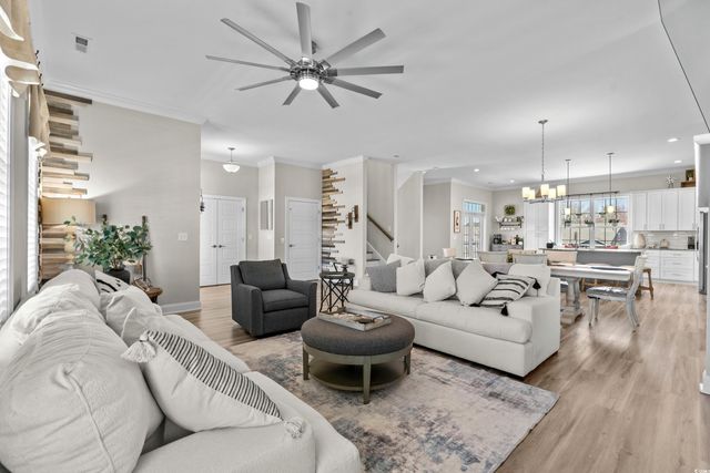 482 Harbour View Dr., Myrtle Beach, SC 29579