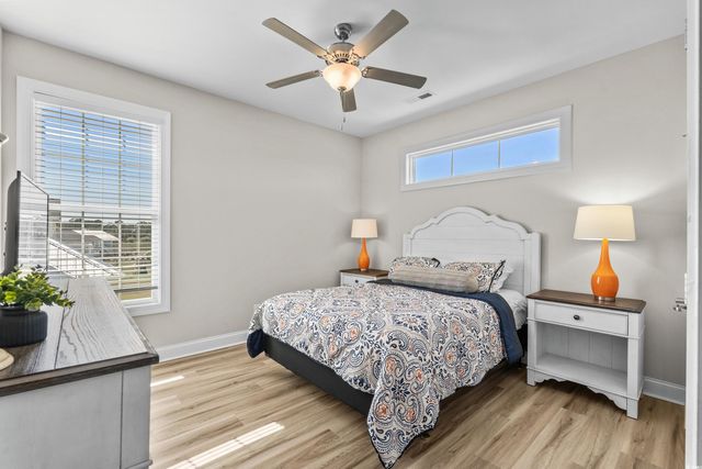 482 Harbour View Dr., Myrtle Beach, SC 29579