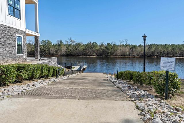 482 Harbour View Dr., Myrtle Beach, SC 29579
