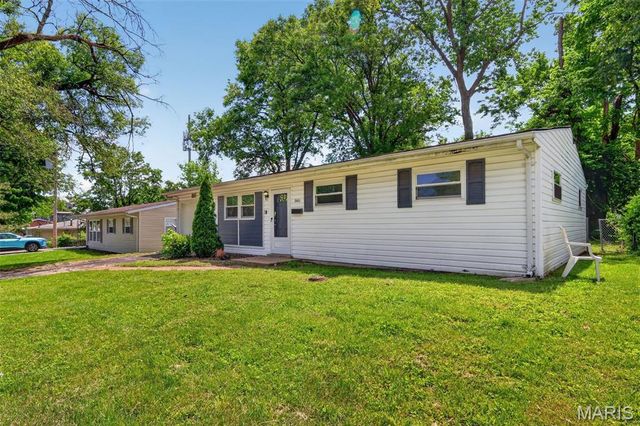 9446 Stansberry Avenue, St Louis, MO 63134
