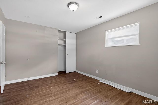 9446 Stansberry Avenue, St Louis, MO 63134
