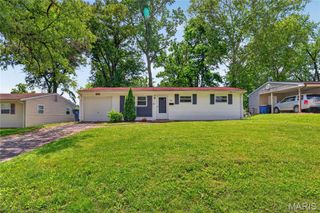 9446 Stansberry Avenue, St Louis, MO 63134