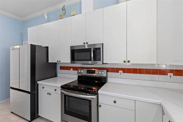 4427 SHARK DRIVE, Bradenton, FL 34208