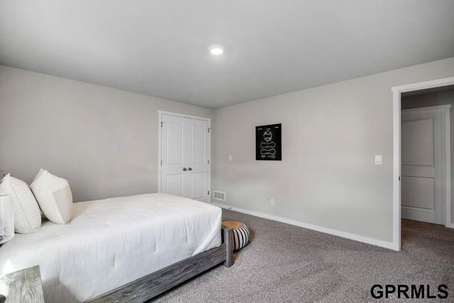 20608 Emiline Street, Gretna, NE 68028
