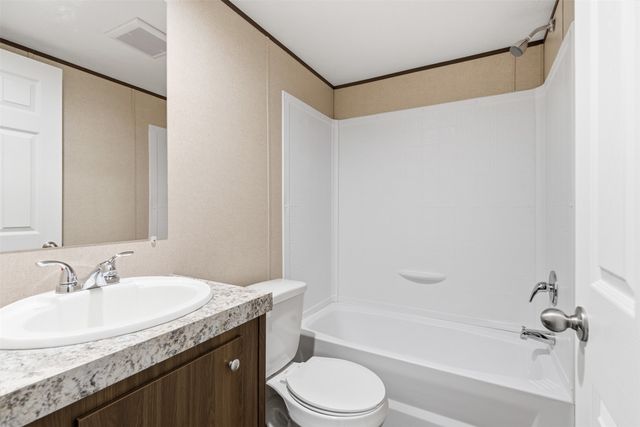 5422 Clear View Drive, Granbury, TX 76048