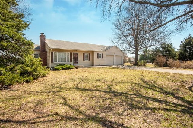 16145 Gardner Road, Gardner, KS 66030