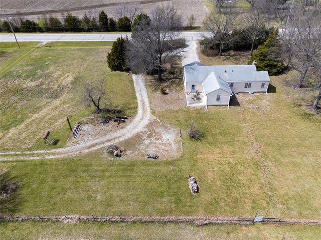 16145 Gardner Road, Gardner, KS 66030