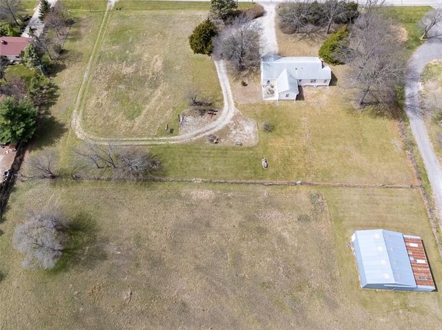 16145 Gardner Road, Gardner, KS 66030