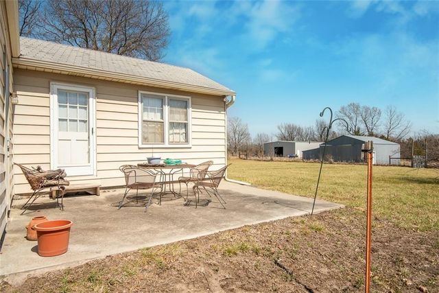 16145 Gardner Road, Gardner, KS 66030