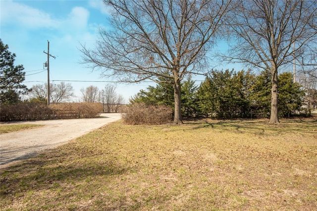 16145 Gardner Road, Gardner, KS 66030