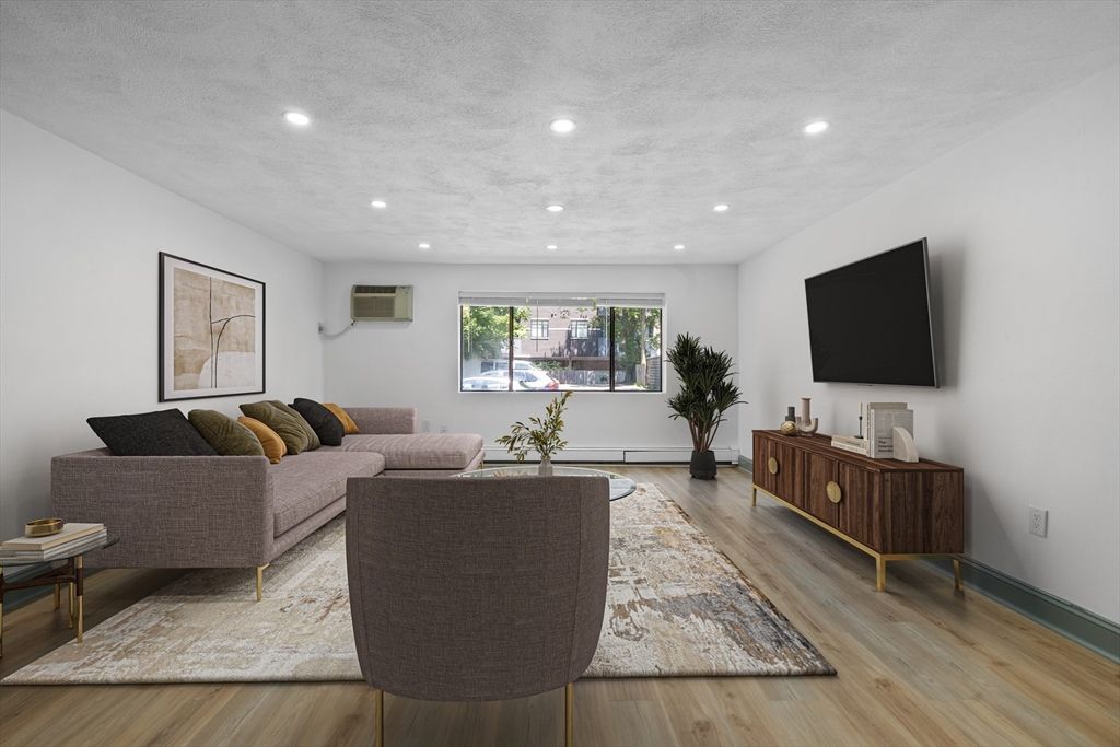 84 Grant St 7, Somerville, MA 02145