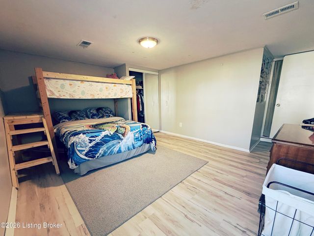 5355 New Cut Rd, Louisville, KY 40214