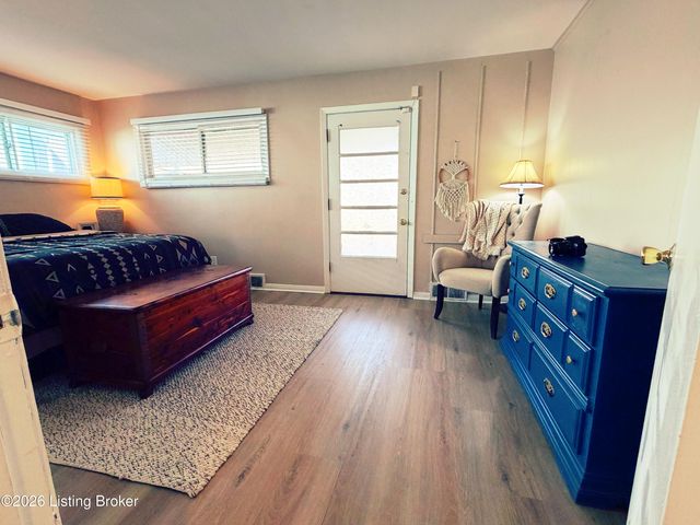 5355 New Cut Rd, Louisville, KY 40214