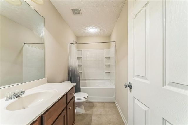 2512 Brittany Park Lane, Ellenwood, GA 30294