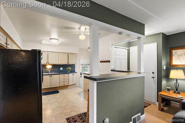 14518 Melrose Street, Livonia, MI 48154