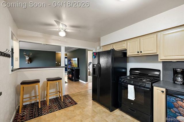 14518 Melrose Street, Livonia, MI 48154