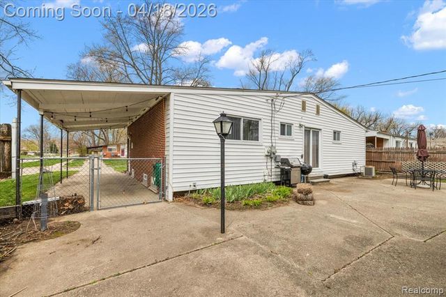 14518 Melrose Street, Livonia, MI 48154