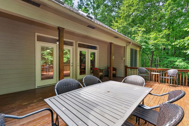 1835 Ridge Cliff Dr, Monteagle, TN 37356