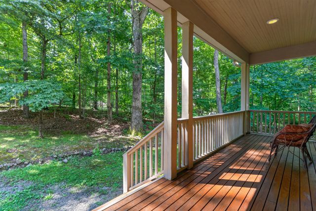 1835 Ridge Cliff Dr, Monteagle, TN 37356