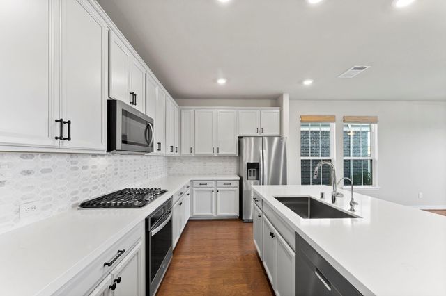 9435 Towne Lake Parkway, Cypress, TX 77433