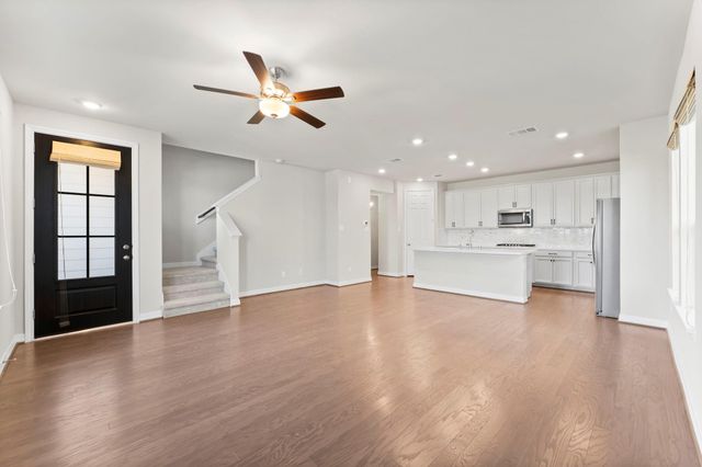 9435 Towne Lake Parkway, Cypress, TX 77433