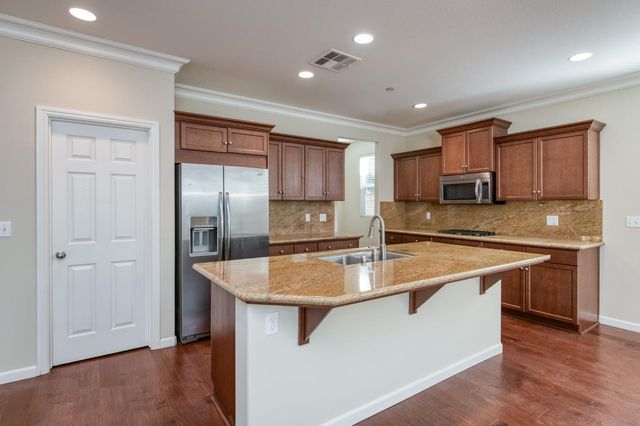 4134 Richmond Avenue, Clovis, CA 93619