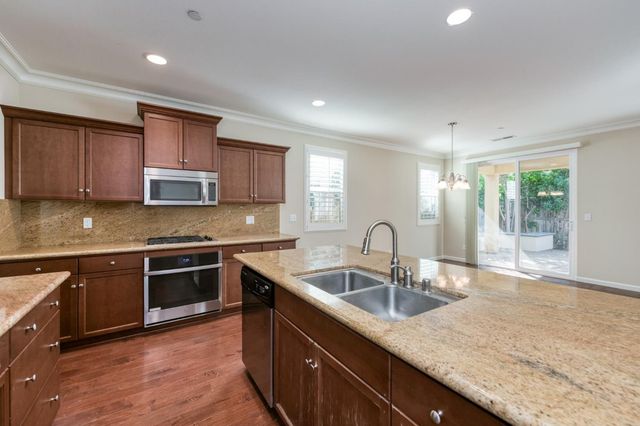 4134 Richmond Avenue, Clovis, CA 93619