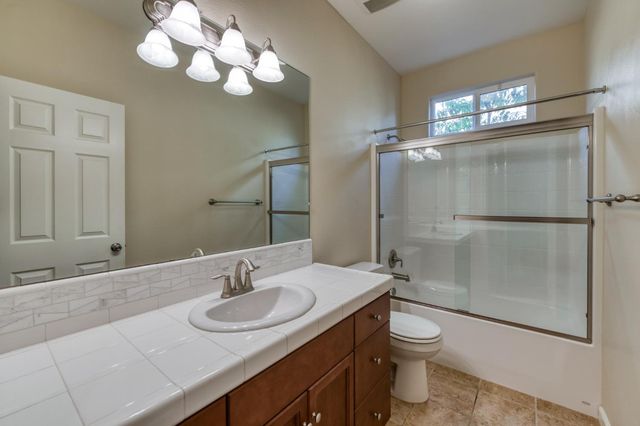 4134 Richmond Avenue, Clovis, CA 93619