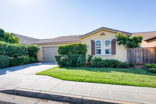 4134 Richmond Avenue, Clovis, CA 93619