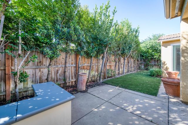 4134 Richmond Avenue, Clovis, CA 93619