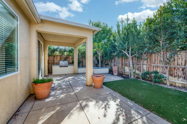 4134 Richmond Avenue, Clovis, CA 93619