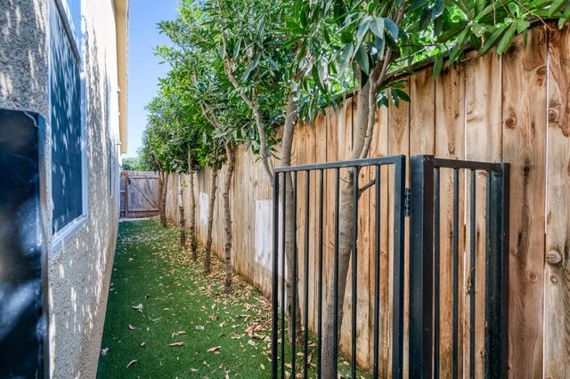 4134 Richmond Avenue, Clovis, CA 93619