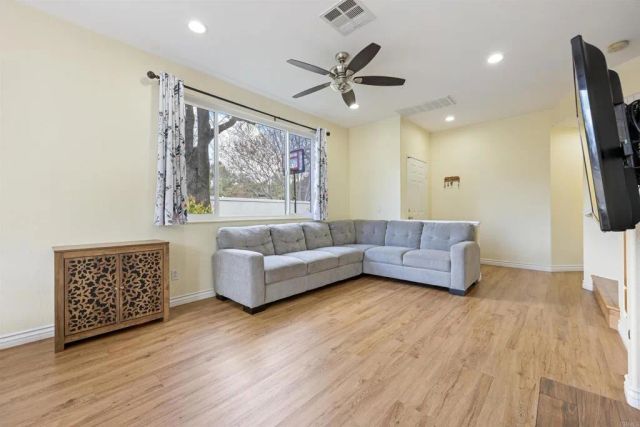 11869 Spruce Run Drive B, San Diego, CA 92131