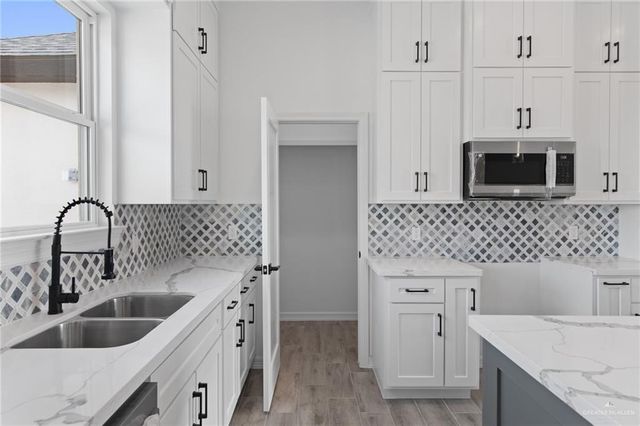 1869 Sam Circle, Harlingen, TX 78552